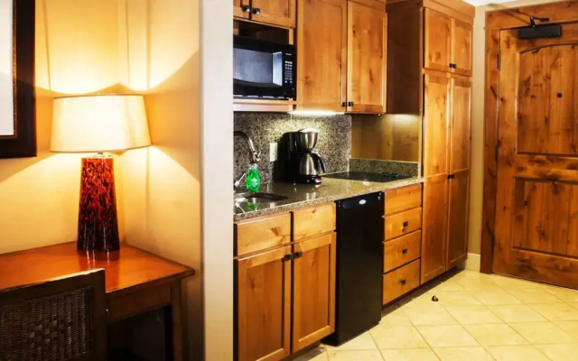 Happy Trails - LOM320 - 1 Br Condo