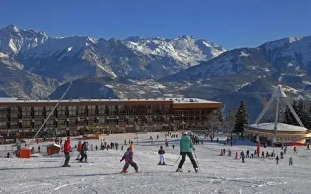 Residence Vostok Zodiaque