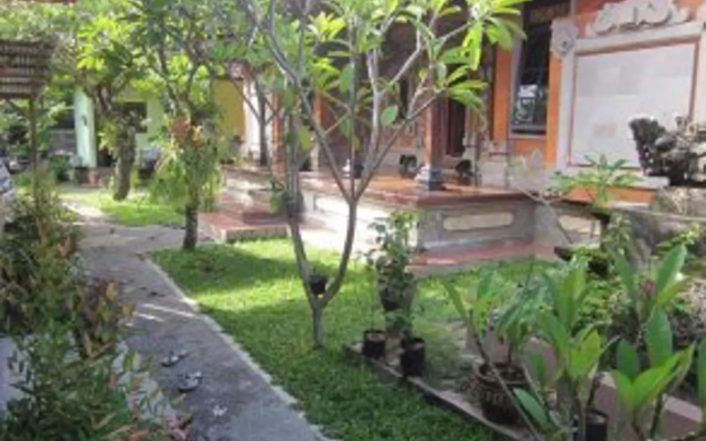 Kubu Semawang Guest House