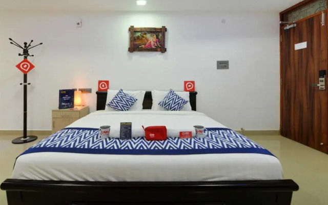OYO Premium Gachibowli Near DLF