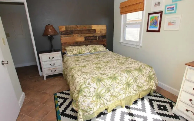 Shoebie's Hangout 4221 - 5 Br Home