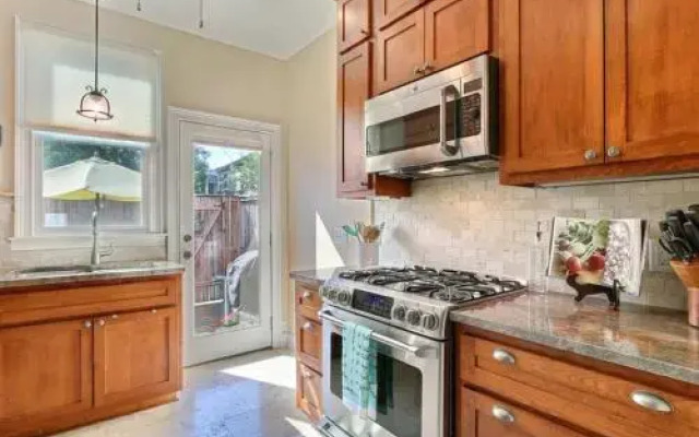 Historic Townhouse on Tattnall