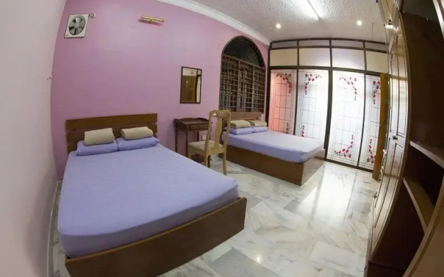 Muar Warni Villa 321