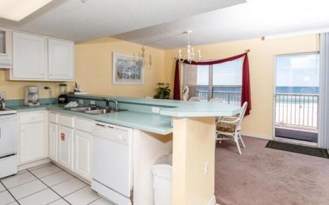 Islander 3006 by RedAwning