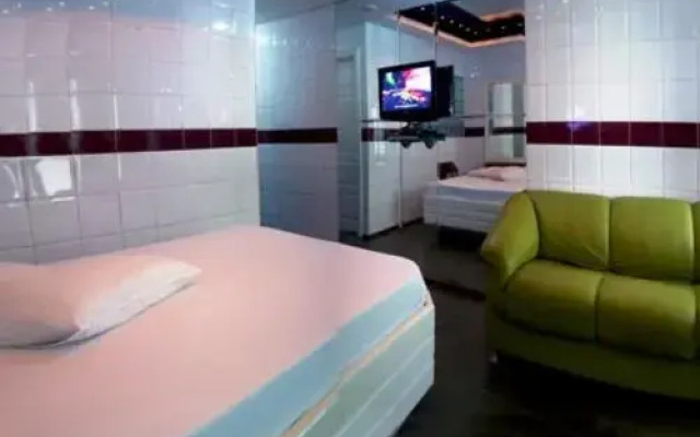 Tititi Motel (Adult Only)
