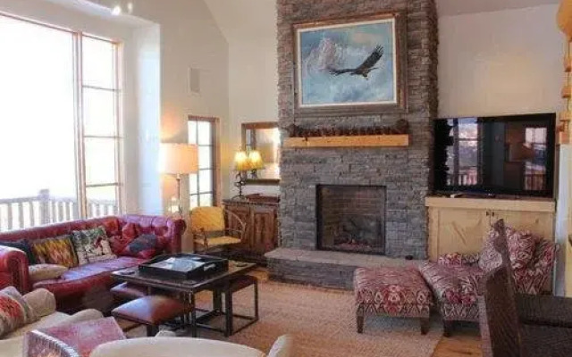 Moonlight Mountain Homes