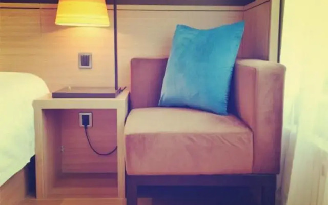 IU Hotel Baoding Goverment Shidai