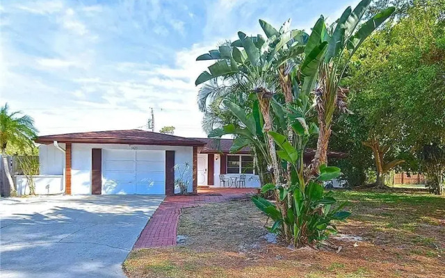 Falcon Beach - Three Bedroom Home