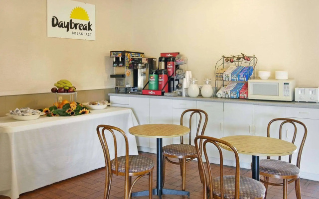 Days Inn by Wyndham Gainesville University