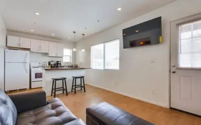 Mission Cottage 3376