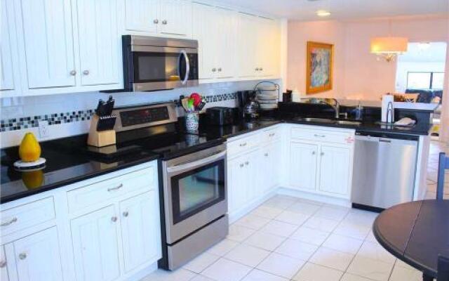 418 Linkside Drive 4 Bedroom Home by RedAwning