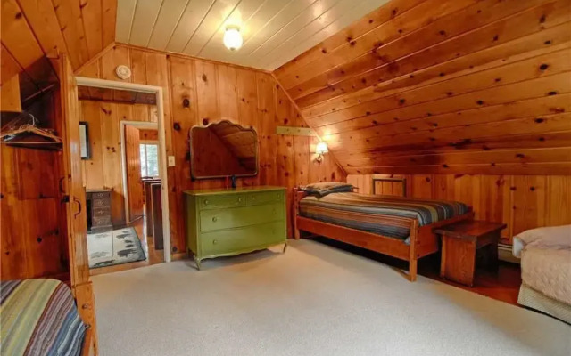 Huckleberry Hide-Away - 3 Br Cabin