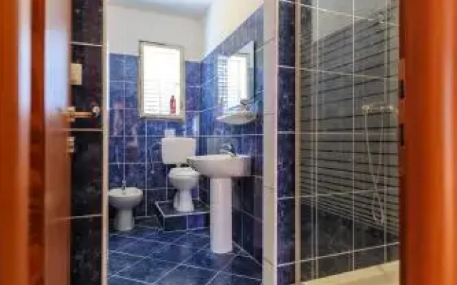 Apartment and Rooms Iva