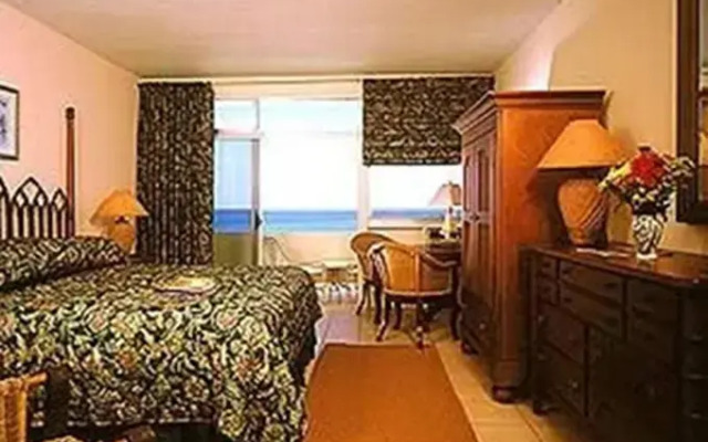 Grape Bay Beach Hotel