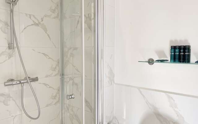 Veeve  Flat Ifield Road Kensington