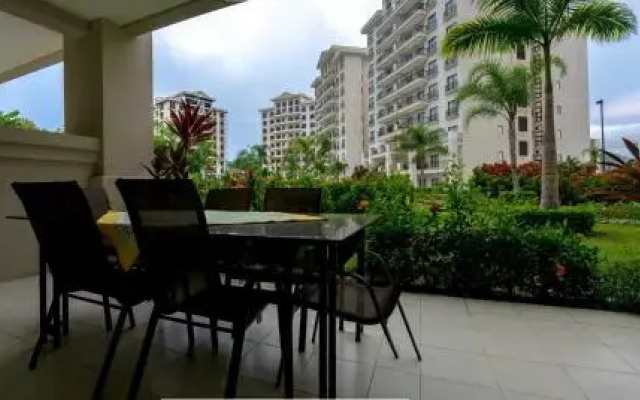 Sandra Condo in Jaco Bay