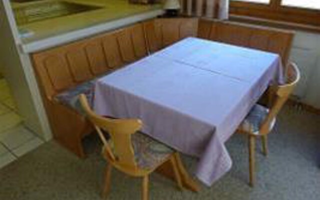 Apartment Blumenweg 6