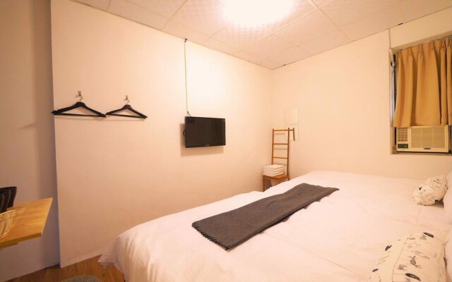 台中逢甲尼克旅店