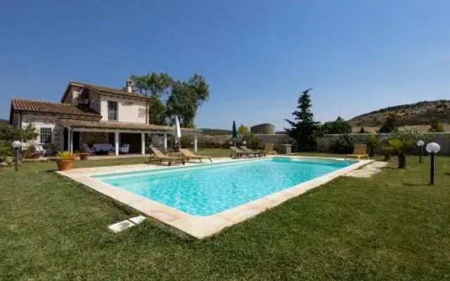 Villa in Campagna con Piscina Privata