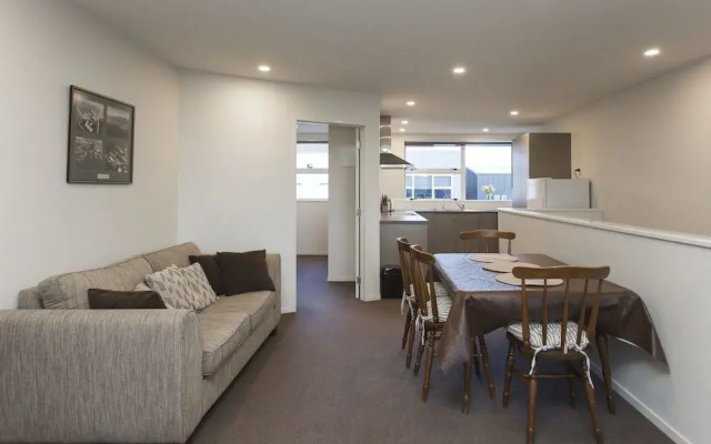 The Strandon Loft No7