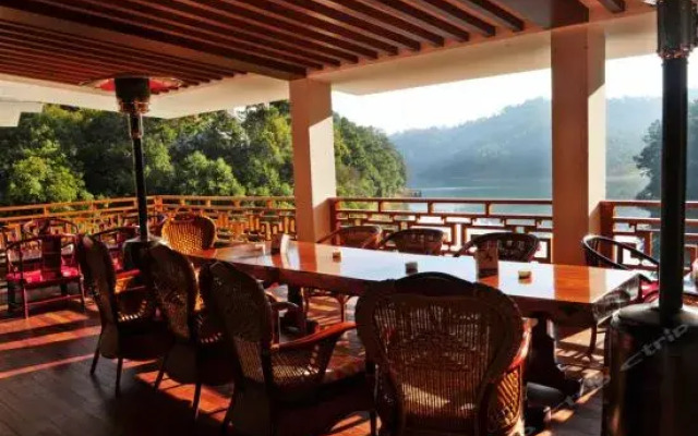 New Century SPA and Resort PUER