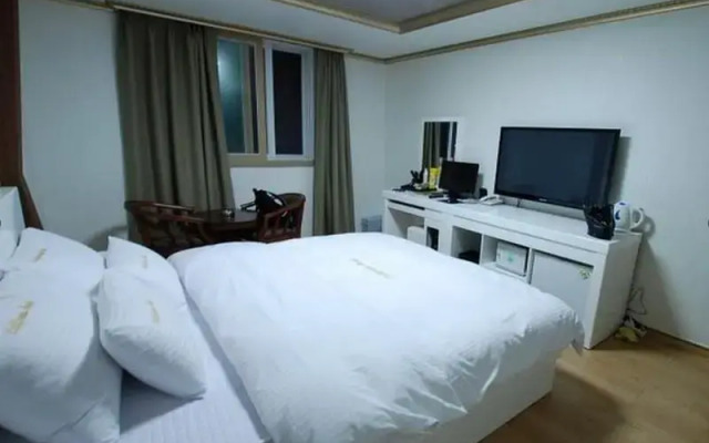 California Hotel