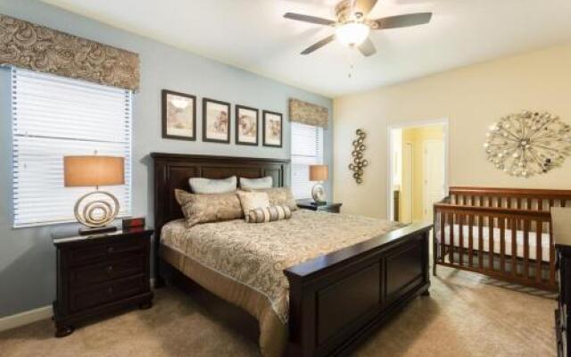 Champions Gate Eight Bedroom Villa Cg022