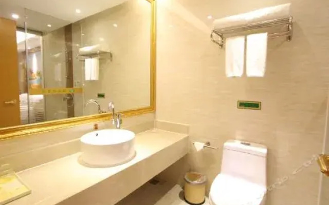 Vienna Hotel Foshan Goaxin District