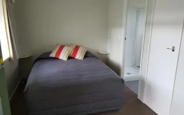 Featherston Motels And Camping