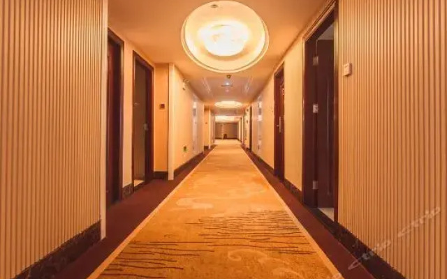 Zhong Ying Holiday Hotel