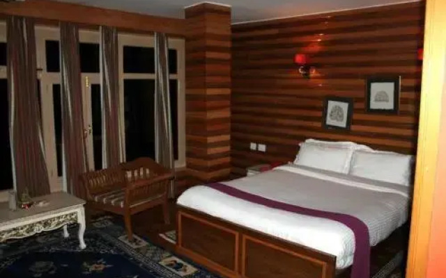 Apple Orchard Resort