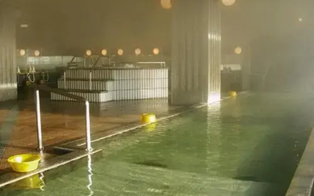Ryotsu Yamaki Hotel