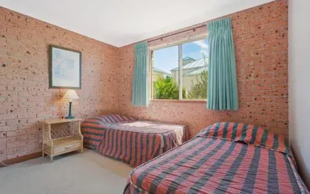 Grand Pacific 1 - Unit 4