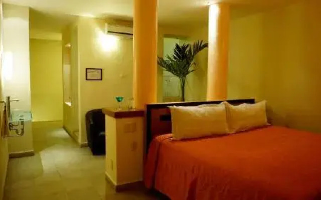 Flamingos Auto Hotel