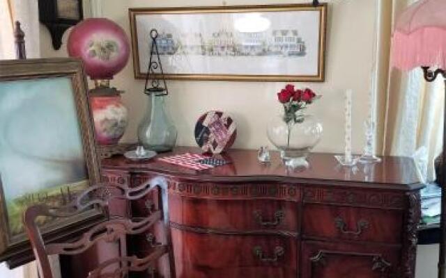 Twin Gables Bed & Breakfast