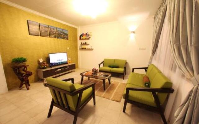 Come Inn Homestay 1379