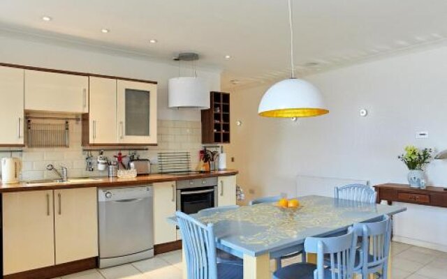 Crieff Armoury Luxury Self Catering Apartment