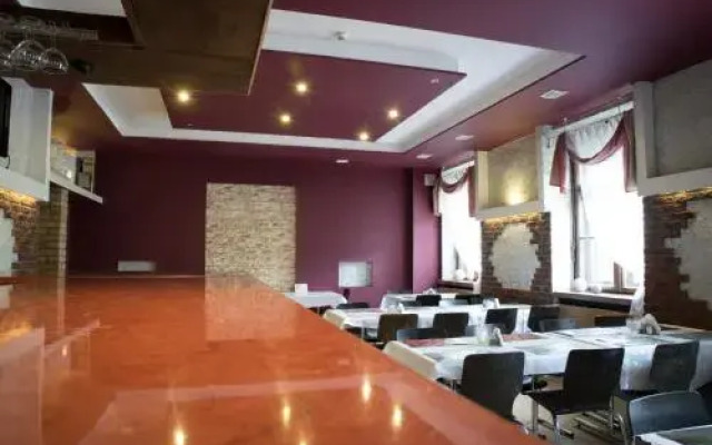 Hotel Azyl