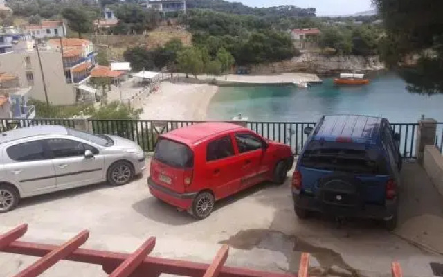 Pansion Nikos