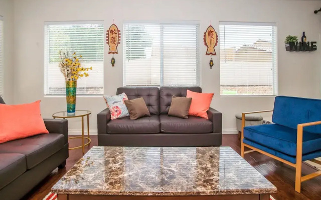 Grey High Roller - 4Bd 3Ba