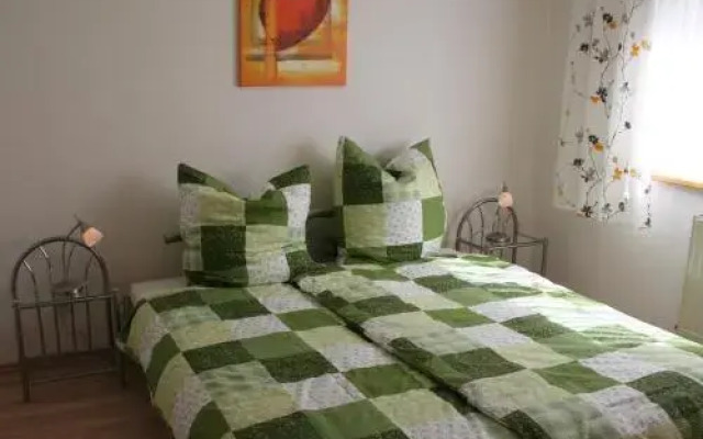 FeWo mit Terrasse - Apartment with terrace