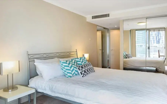 The Apartment Service HELP3