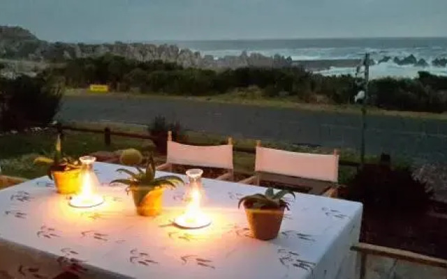 La Mer Seafront Selfcatering Accommodation Kleinmond