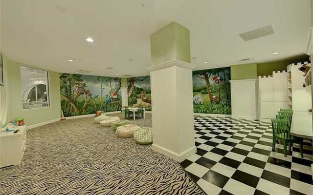 Diamond Beach 701 - Queen of Diamonds