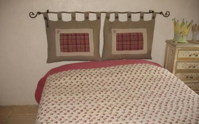 La Croix De Camargue