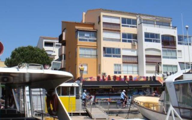 Studio Place Saint-Clair