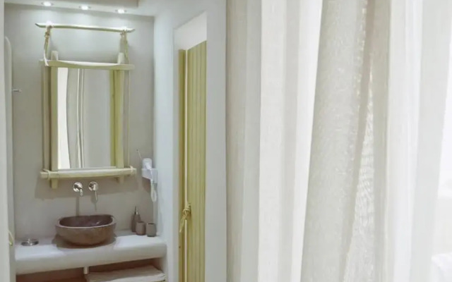 Nama Luxury Rooms & Suites