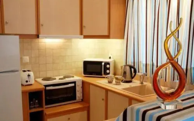 Tsiolis Studios & Apartments