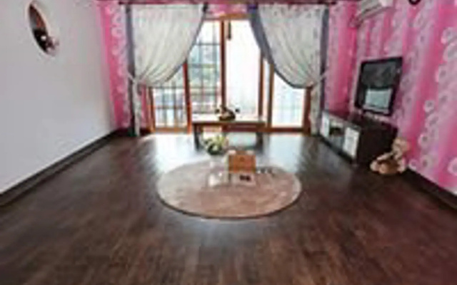 Silver Glowing Sea Pension