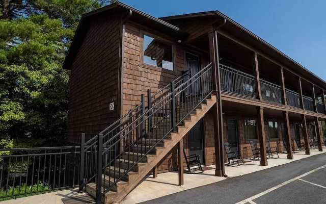 Brushy Mountain Lodges & Golf Club Hotel Room